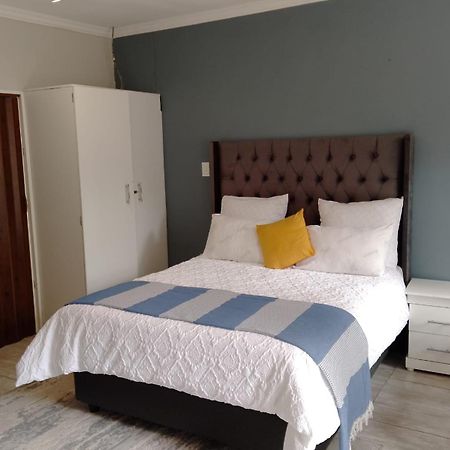 South Serene Guest House ميدراند المظهر الخارجي الصورة