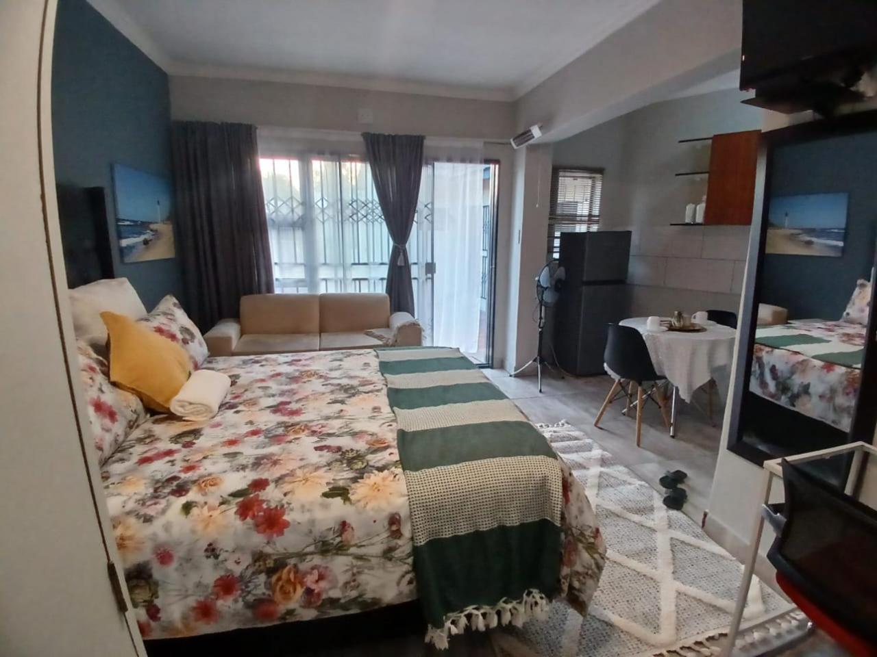 South Serene Guest House ميدراند المظهر الخارجي الصورة